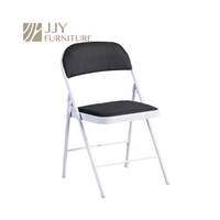 Chaises pliantes empilables noires JJY-ZDY-D008 avec structure en acier carbone pour les sièges d'événements