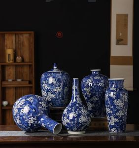 Jingdezhen <span class=keywords><strong>Dynastie</strong></span> <span class=keywords><strong>Ming</strong></span> <span class=keywords><strong>Vase</strong></span> en céramique de Chine antique Vases en porcelaine antique bleu et blanc - Product Image 2