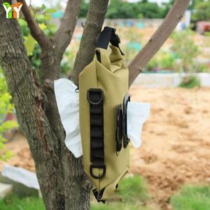 Sac de rangement imperméable en toile camouflage pour lingettes et serviettes humides, idéal pour les cadeaux de bienvenue, les pique-niques, les voyages en plein air et le camping - Product Image 2