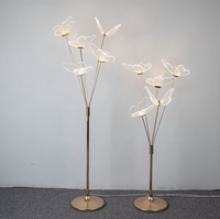 Lampe sur pied moderne à LED en acrylique en forme de papillon, pour fête, scène, mariage, chemin, allée, vente chaude 2025