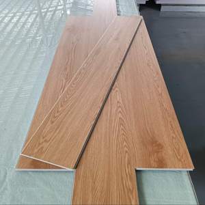 Plancher en vinyle SPC Unilin Click de 5,5 mm en matériau vierge profondément gaufré bois-plastique avec sous-couche IXPE - Product Image 1