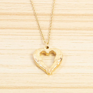 Collana con ciondolo <span class=keywords><strong>piccolo</strong></span> da donna con <span class=keywords><strong>cuore</strong></span> aperto in acciaio inossidabile placcato oro all'ingrosso - Product Image 6