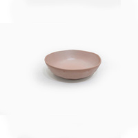 Service de table européen en grès céramique rose mat, 16 pièces, avec kit d'ustensiles – Compatible lave-vaisselle, micro-ondes et four