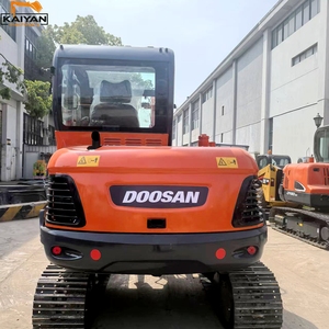 รถตักดินตีนตะขาบ DOOSAN DX60-9C มือสอง รถตักดินขนาดเล็ก DX60 พร้อมหัวขุดดิน รถขุดไฮดรอลิกขนาดเล็กสำหรับขาย - Product Image 6