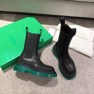 Botas Casuales de Cuero Genuino de Alta Calidad, Zapatos de Estilo Caminata, Zapatos de Diseñador de Moda, Botas Nuevas en Tendencia 2025 para Hombre y Mujer - Product Image 3