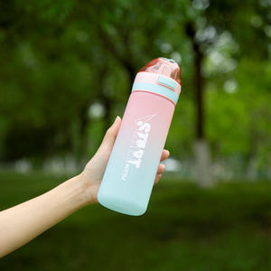 Taille moyenne Nouveau revêtement en caoutchouc <span class=keywords><strong>plastique</strong></span> sans BPA 22OZ 650ML <span class=keywords><strong>casier</strong></span> étanche <span class=keywords><strong>Bouteille</strong></span> d'eau de sport de motivation - Product Image 5