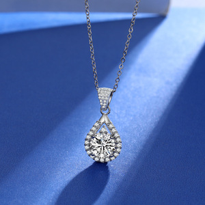 Collar con Colgante <span class=keywords><strong>de</strong></span> Diamante CZ Estilo Moissanita <span class=keywords><strong>de</strong></span> 2 Quilates, Chapado en Plata PT950, Joyería Halo al por Mayor - Product Image 1