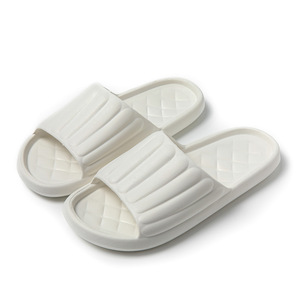 Precio de fábrica barato baño cómodo baño antideslizante resistente al desgaste invitados de Casa EVA zapatillas de moda con buen precio - Product Image 5