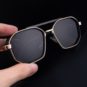 Gafas de sol KAJILA estilo punk, diseño personalizado con logotipo, montura rectangular de <span class=keywords><strong>doble</strong></span> viga con bisagras de resorte, protección UV400, para hombre. - Product Image 4