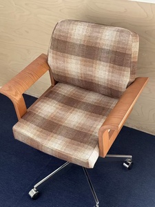 Fauteuil de bureau pivotant multifonctionnel en bois massif pour la maison et le bureau - Product Image 6