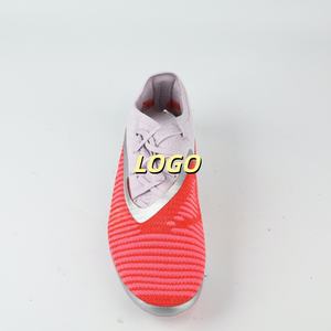 Chaussures de football d'entraînement professionnelles de haute qualité en gros, <span class=keywords><strong>crampons</strong></span> de football personnalisés, <span class=keywords><strong>crampons</strong></span> de football originaux - Product Image 1