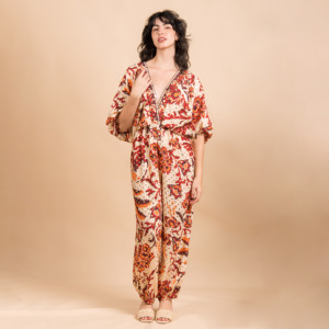 ชุดสูทผู้หญิงคุณภาพพรีเมียม แขนกลางแบบมิดแลนเทิร์น ดีไซน์สวยหรู - Product Image 6