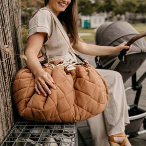 Sac de rangement pour jouets en coton biologique pliable classique 3 en 1 et tapis de jeu pour enfants avec cordons de serrage pour la maison et l'extérieur - Product Image 3