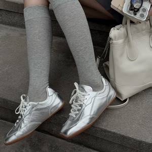 Zapatillas de Ballet Plateadas de Alta Calidad para Mujer, Ligeras, con Correa de Cuero Genuino, Zapatos de Entrenamiento Retro Casuales, Disponibles al por Mayor - Product Image 4