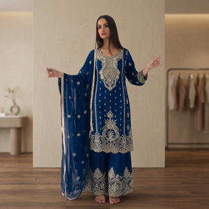 Ensemble de luxe en soie bleue Georgette, broderie Zari lourde, Kurta droite, Gharara, Salwar Kameez modeste indien pakistanais - Product Image 1