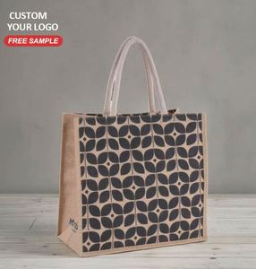 Sacs fourre-tout réutilisables en toile de jute avec poignées pour la plage, les mariages, les cadeaux DIY et les cadeaux de bienvenue pour demoiselles d'honneur, pour le shopping et les événements personnalisés - Product Image 1