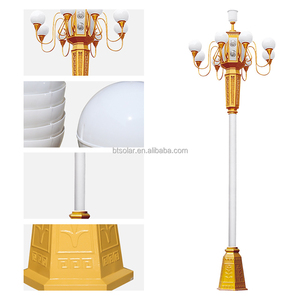 Lámpara LED Cuadrada para Exteriores, Impermeable, Personalizable, para Jardín, con Panel Solar, Sensor de Movimiento, Control Remoto y Clasificación IP65 - Product Image 4