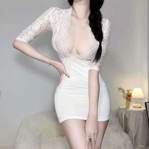 Ensemble deux pièces de lingerie sportive pour femme 2025, en dentelle respirante brodée, matière Spandex/Polyester, avec boutons et taille élastique. - Product Image 4