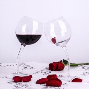 <span class=keywords><strong>Gobelet</strong></span> à vin classique en cristal transparent fait à la main avec tige courbée 350 ml Cadeau personnalisé pour la Saint-Valentin - Product Image 1