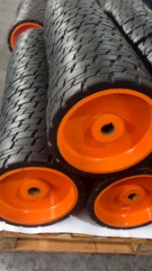 Neumático Sólido Moldeado Personalizado de 12X4, 305mmx100mm, de Goma, Sin Marcas, de Acero Inoxidable, Nuevo, Capacidad de Carga de 500kg, para Skyjack, JLG, Dingli - Product Image 4