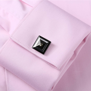 <span class=keywords><strong>Camicia</strong></span> classica da <span class=keywords><strong>uomo</strong></span> <span class=keywords><strong>rosa</strong></span> chiaro con bracciale quadrato in fibra di bambù - Product Image 5