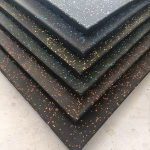 Dalles de sol en <span class=keywords><strong>caoutchouc</strong></span> laminé antidérapantes 50x50x20/25/30mm, imperméables, écologiques, pour sols sportifs, zones à fort <span class=keywords><strong>trafic</strong></span> - Product Image 4