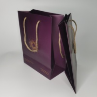 Emballage de parfum et de bougies en carton imprimé sur mesure, ruban, poignée en corde de coton, style moderne et luxueux pour Noël