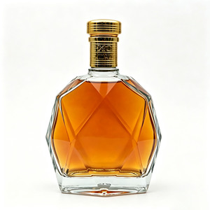 Bouteille élégante de brandy <span class=keywords><strong>VSOP</strong></span> en verre de 700 ml avec bouchon doré, bouchon en polymère pour l'emballage du <span class=keywords><strong>cognac</strong></span> - Product Image 1