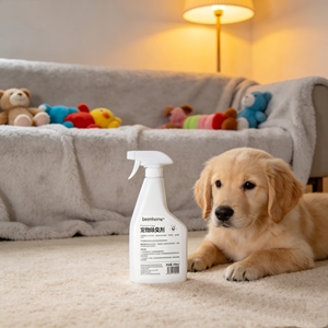 Spray Enzymatique Désodorisant pour Animaux de Compagnie Non Toxique Éliminateur d'Urine de Chien et de Chat pour Tapis et Meubles - Product Image 5