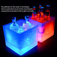 Multi Colors LED Light Seau à glace Vin Champagne Seau à boisson Bière Glacière Bar Party Double Wall 3.5L