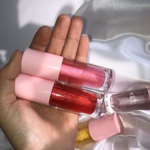 ลิปออยล์ใส กลิตเตอร์วิ้งค์ บรรจุภัณฑ์หลอดผลไม้สีรุ้ง ขายส่ง รับทำโลโก้ เนื้อเนียน ฉ่ำวาว สำหรับคนรักกลิตเตอร์ - Product Image 4