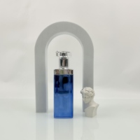 Flacon cosmétique carré à bouchon haut facetté en plastique 30g 50g 30ml 50ml 100ml 120ml pour emballage de sérum de soin de la peau