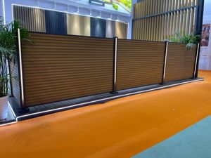 Clôture en treillis WPC imperméable 6 pieds x 1,8 m - Support <span class=keywords><strong>de</strong></span> plantes écologique résistant à la corrosion pour utilisation sur chantier - Product Image 5