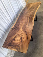 Table de salle à manger en bois massif de style moderne avec bordure naturelle pour hôtels et mobilier de salle à manger
