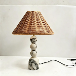 Lampe de table moderne en marbre avec abat-jour en rotin tressé, lampe de chevet décorative de luxe pour salon - Product Image 2