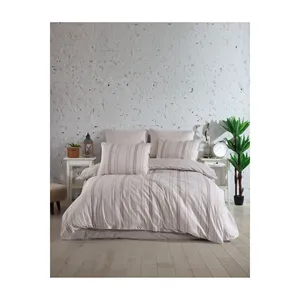 Ensemble de literie double en coton naturel Karden Flower avec drap-housse beige, housse de couette et 4 taies d'oreiller, textile de maison fabriqué en Turquie - Product Image 2