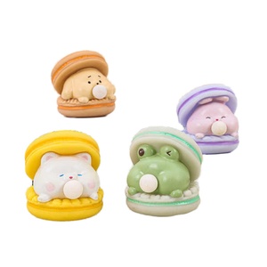 Jouets anti-stress en forme de macaron, souffleur de bulles, jouets à presser créatifs en forme de biscuits macaron pour enfants, jouet en caoutchouc durable et portable - Product Image 1