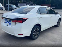 Toyota Corolla Berline Automatique Édition Tendance GL Essence 4 Portes 5 Places Volant à Gauche Moteur Turbo 2010