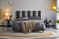 Cadre de lit en métal à plateforme haute avec tête de lit en tissu doux, tailles King, Queen, Double, Full – Prix d'usine, luxe abordable