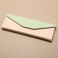 Étui à lunettes triangulaire texturé en cuir PU de qualité supérieure, pliable, portable, magnétique, résistant à la pression, élégant