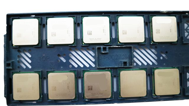 Hight Quantity 7 5700X3D R7 5700X3D 3.0 GHz 8-Core 16-Thread CPU Processor 7NM L3=96M 100-000001503 Socket AM4 No Fan