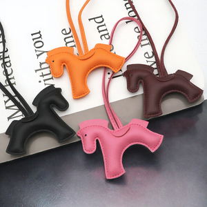 Bán Buôn Cổ Điển Handmade PU Da Móc Chìa Khóa Dễ Thương Phim Hoạt Hình Con Ngựa Nhỏ Hình Dạng Ins Động Vật Cửa Hàng Phụ Kiện - Product Image 2