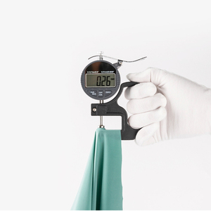 <span class=keywords><strong>Slip</strong></span> Boxer traspiranti senza tracce da <span class=keywords><strong>uomo</strong></span> in tinta unita senza soluzione di continuità in seta di ghiaccio ODM fornitura di Spandex/materiale in Nylon Logo sulla vita per adulti - Product Image 2