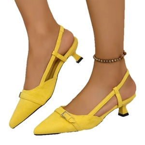 Eleganti Scarpe da Donna Giallo Brillante con Punta Affusolata, Tacco Basso, Ritagli Laterali, Cinturini Sottili e Apertura Posteriore - Product Image 5