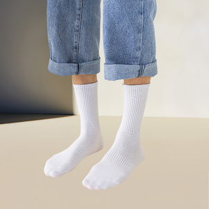 Jingwen OEM Calcetines Deportivos Vente en Gros Coton Hommes Haute Élasticité Blanc Noir Couleur Unie Cheville Sport <span class=keywords><strong>Chaussette</strong></span> - Product Image 2