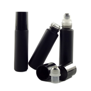 Bottiglia di olio di essenza di palla nera di nuovo design fantasia di migliore qualità all'ingrosso 15ml di copertura in vetro scuro per contagocce - Product Image 3