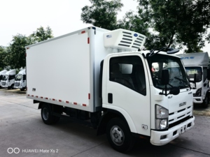 Camion <span class=keywords><strong>frigorifique</strong></span> Isuzu KV600 Classis d'<span class=keywords><strong>occasion</strong></span> + Nouveau camion <span class=keywords><strong>frigorifique</strong></span> 5T 4*2 - Product Image 4