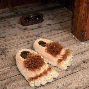 Yenilikçi Cosplay Komik Kışlık Tüylü Vahşi Canavar Hobbit Ayak Terliği Kadın Erkek Ev Ayakkabıları - Product Image 3