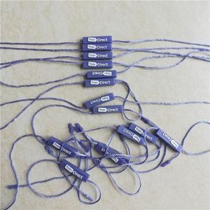 Étiquette suspendue personnalisée pour jeans, avec logo en relief, en carton ou plastique, pour vêtements - Product Image 2