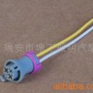 Conector Automotriz Olt de Plástico Gris Universal para Automóvil, Modelo Olt 001002003004005 - Product Image 1